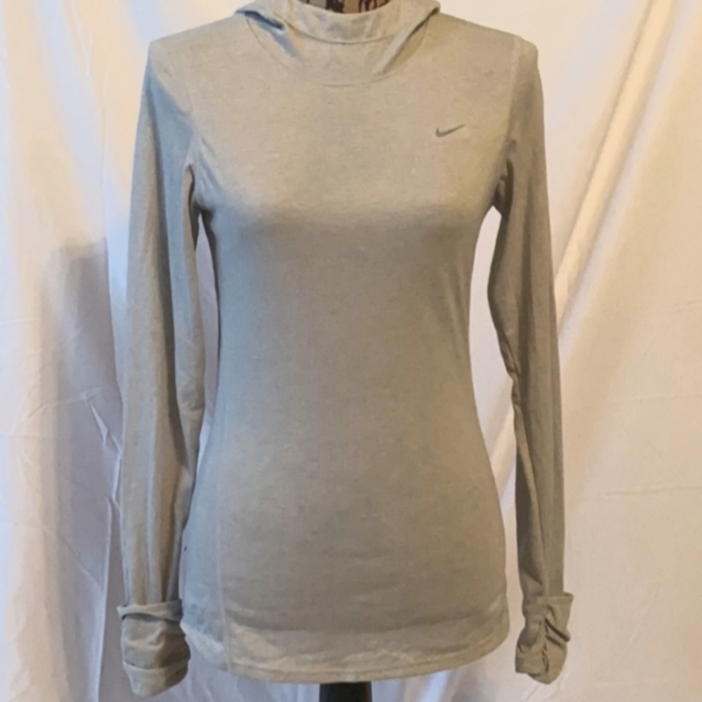 Nike Pullover - Picture 2 of 8